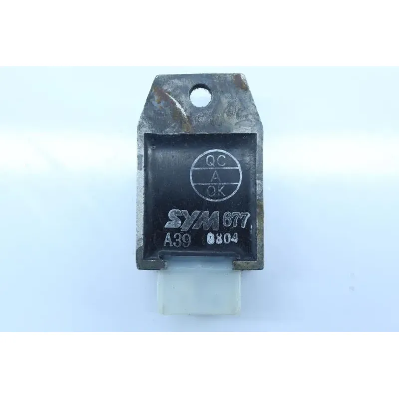 Regulateur charge batterie SYM MIO 50 2008 - 2017