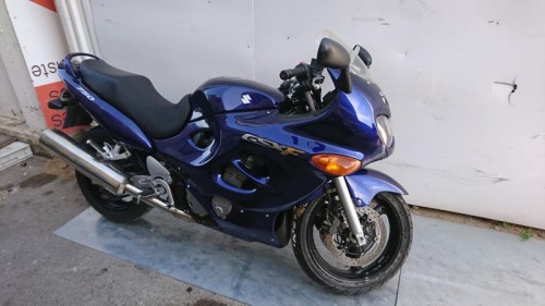 SUZUKI 750 GSXF