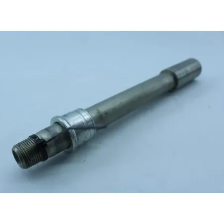 Axe de roue avant SUZUKI GSR 600 2006 - 2010