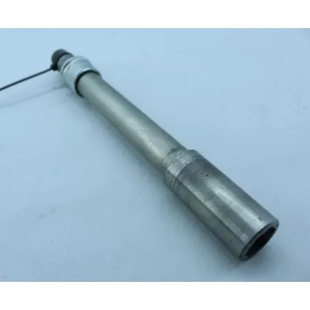 Axe de roue avant SUZUKI GSR 600 2006 - 2010