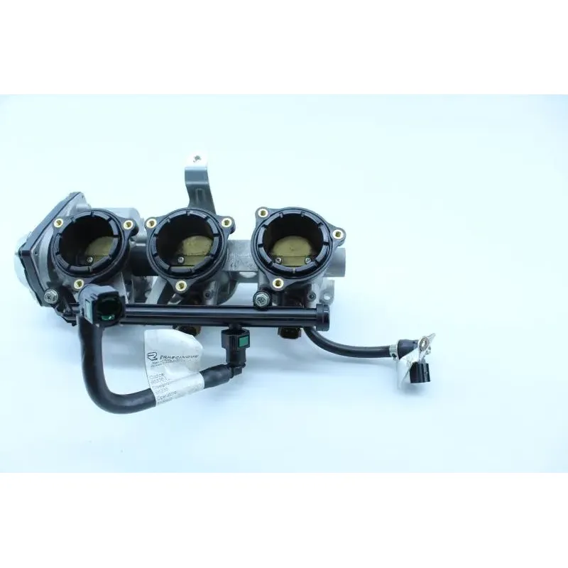 Rampe d'injection MV AGUSTA BRUTALE 800 2013 - 2015