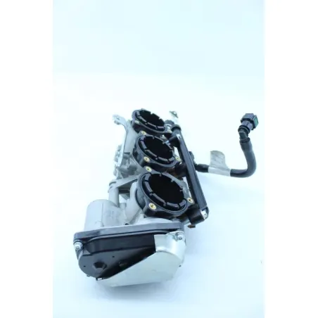 Rampe d'injection MV AGUSTA BRUTALE 800 2013 - 2015