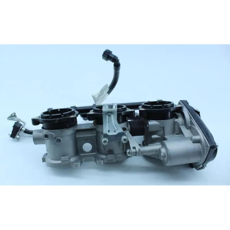 Rampe d'injection MV AGUSTA BRUTALE 800 2013 - 2015
