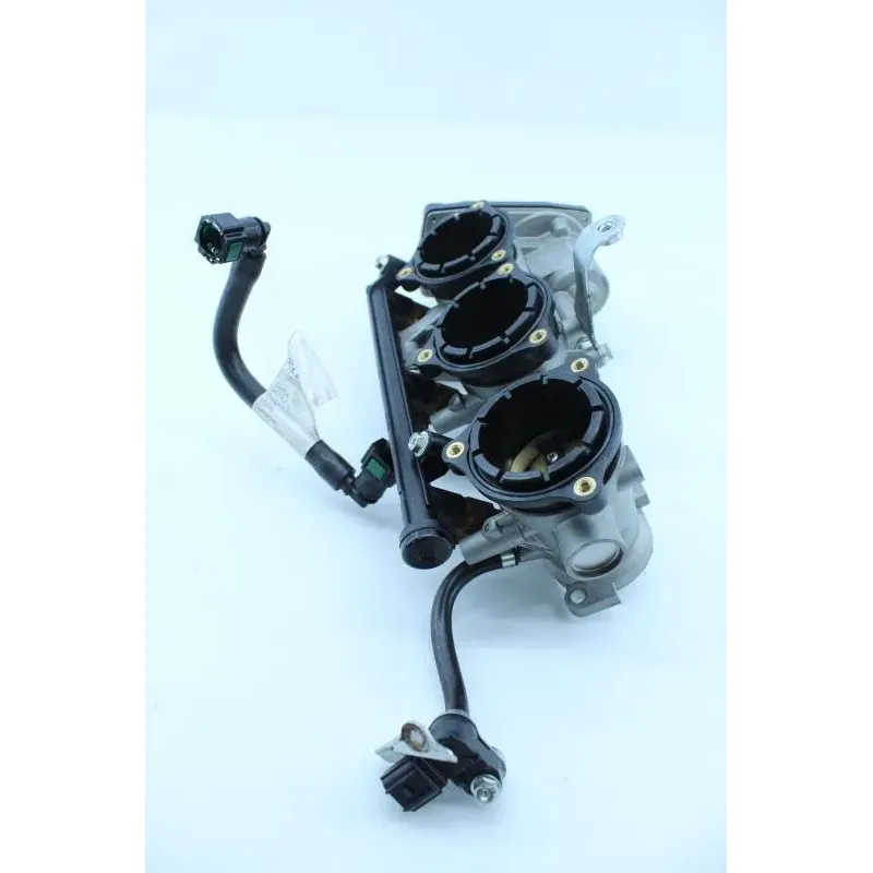 Rampe d'injection MV AGUSTA BRUTALE 800 2013 - 2015