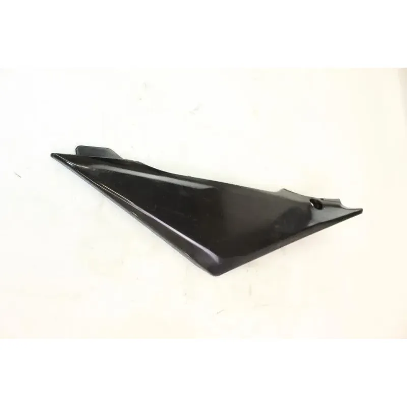 Demi flanc selle gauche SUZUKI GSXR 1000 2005 - 2006