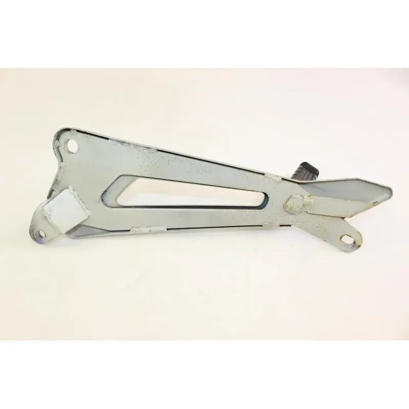 Platine arriere droite YAMAHA YBR 125 2005 - 2006