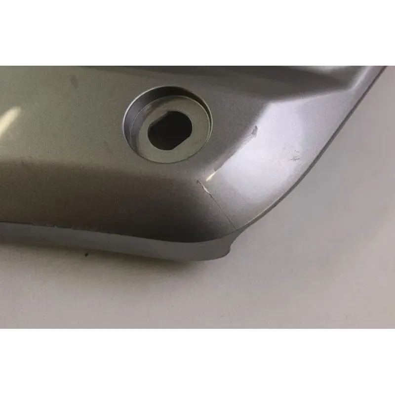 Cache carenage sous selle gauche YAMAHA YPR 125 XMAX 2010 - 2012