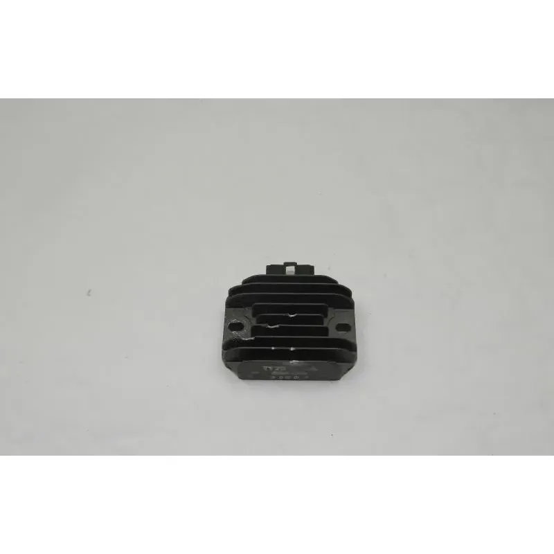 Regulateur charge batterie PIAGGIO VESPA LX 125 2005 - 2009
