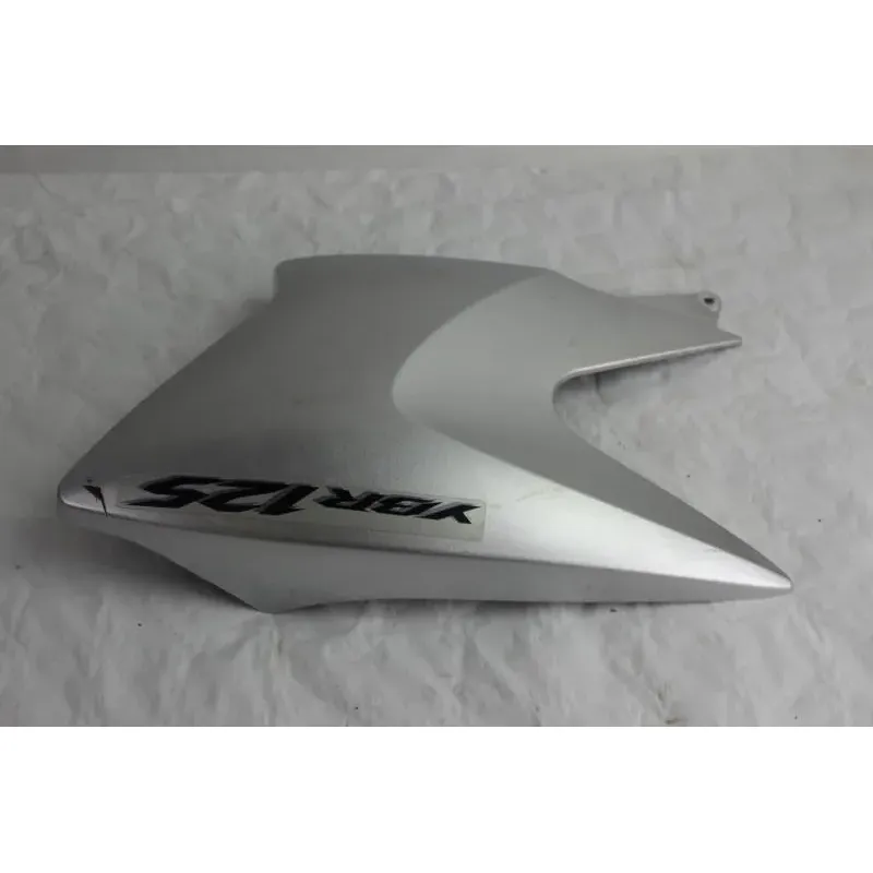 Flanc avant droit YAMAHA YBR 125 2010 - 2012