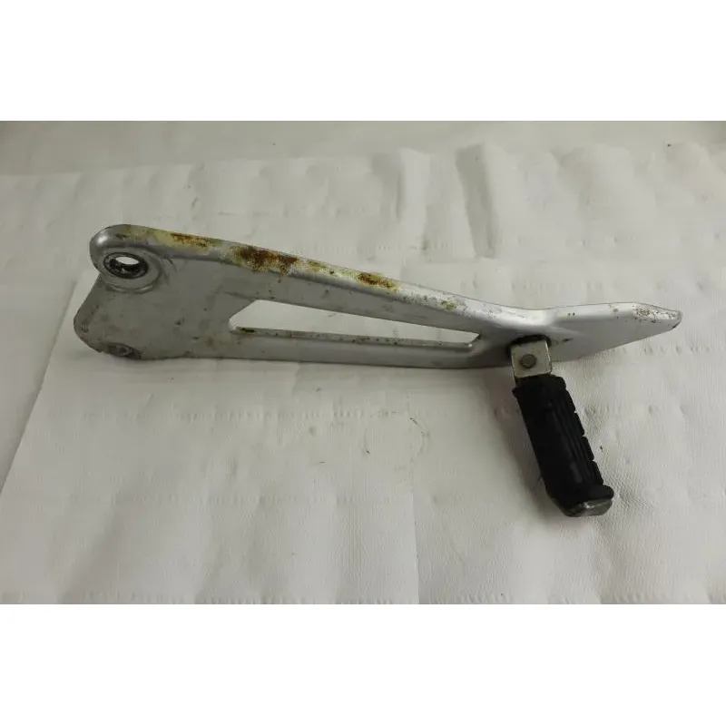 Platine arriere gauche YAMAHA YBR 125 2010 - 2012