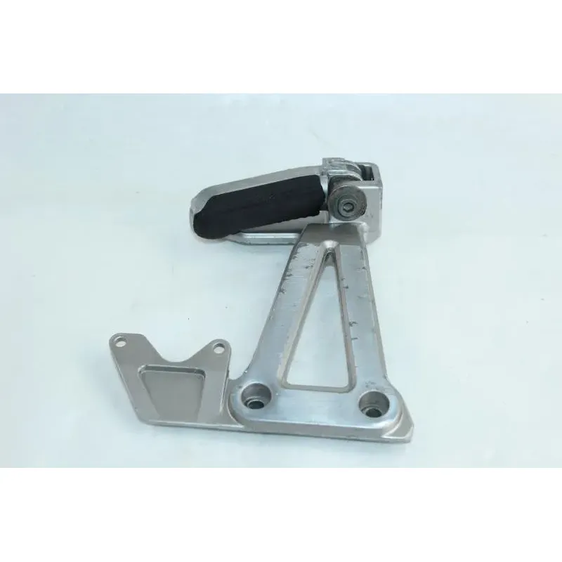 Platine arriere gauche SUZUKI GSF 400 BANDIT 1991 - 1993