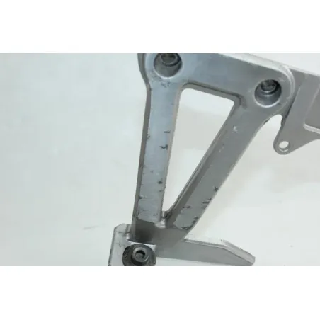 Platine arriere gauche SUZUKI GSF 400 BANDIT 1991 - 1993