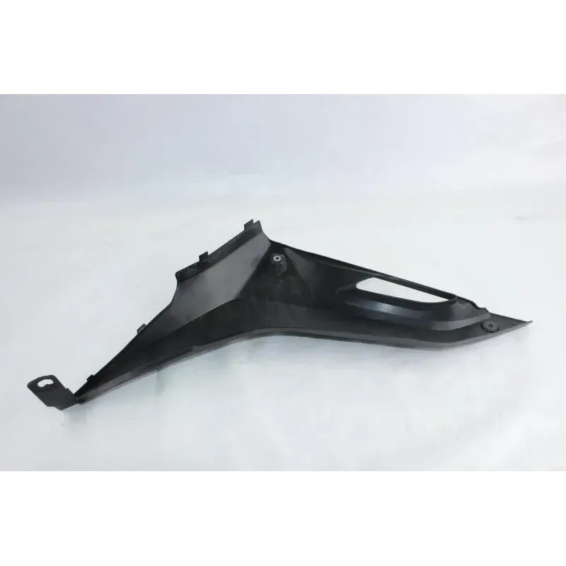 Demi flanc selle droit YAMAHA YZF 125 R 2008 - 2012