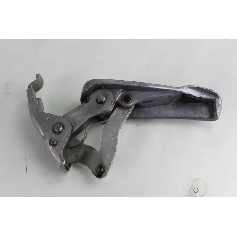Repose pieds arriere droit PIAGGIO VESPA GTS 125 2007 - 2016