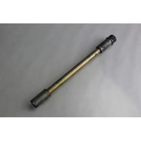 Axe de roue avant HYOSUNG GT 650 COMET 2005 - 2006 CARB