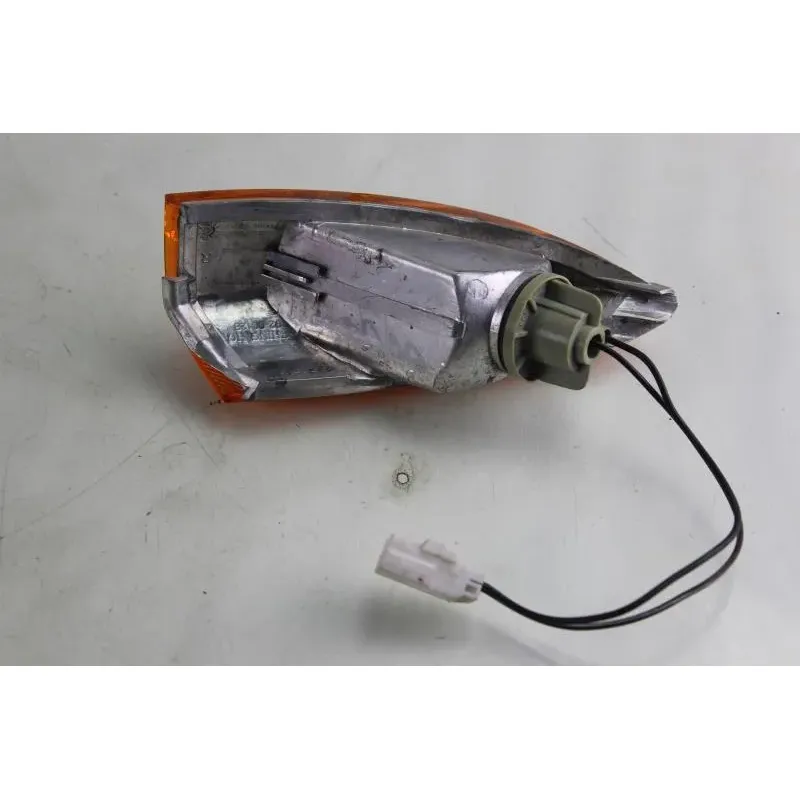 Clignotant arriere droit PIAGGIO FLY 125 2007 - 2013