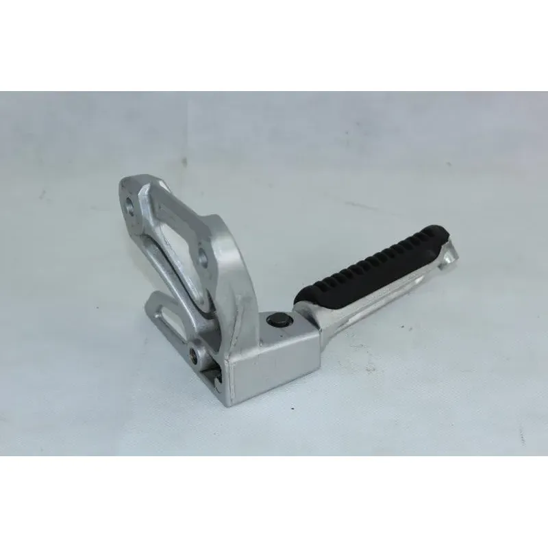 Platine arriere gauche SUZUKI GSXF 600 1998 - 2003