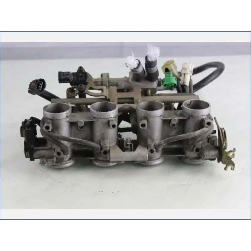 Rampe d'injection YAMAHA FZ6 600 N 2004 - 2006