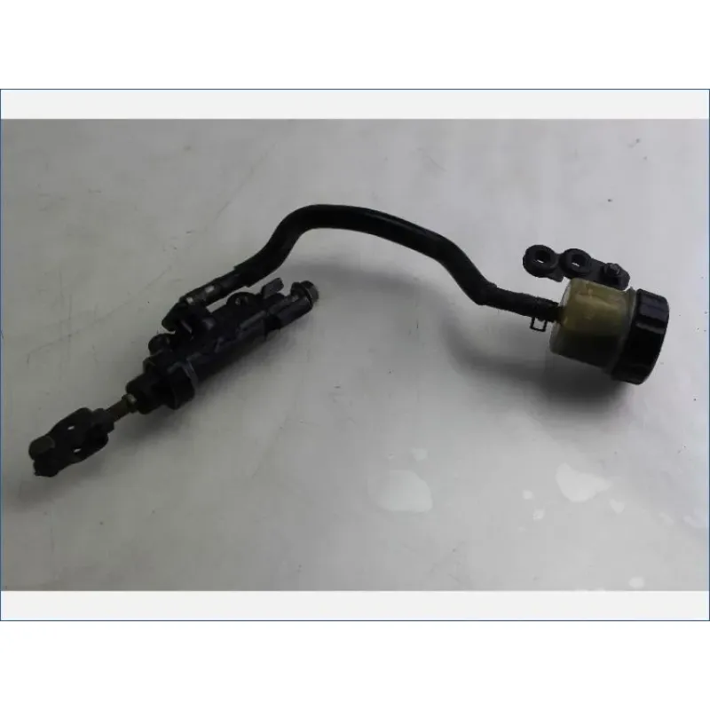 Maitre cylindre frein arriere YAMAHA FZ6 600 N 2004 - 2006
