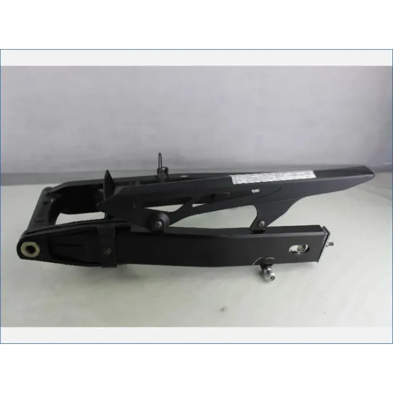 Bras oscillant SUZUKI SV 650 N 2003 - 2007