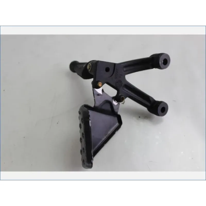 Platine avant droite BENELLI TNT 899 2012-2014