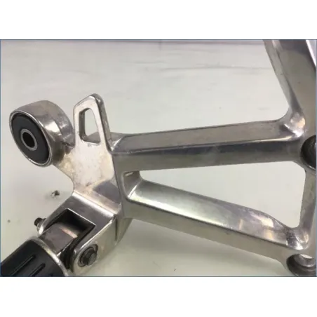 Platine arriere droite complete YAMAHA FZS 600 FAZER 1998 - 2001