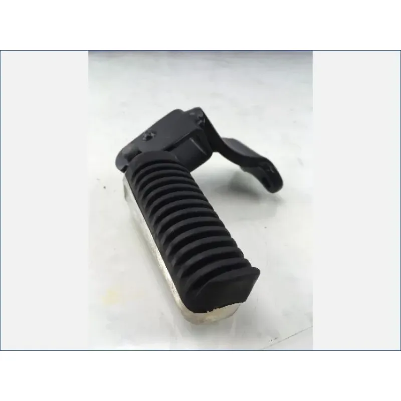 Repose pieds arriere gauche YAMAHA X-MAX 125 06-09