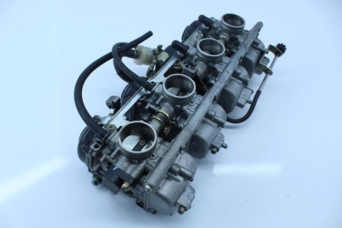 Rampe de carburateur SUZUKI 600 BANDIT N 00-04