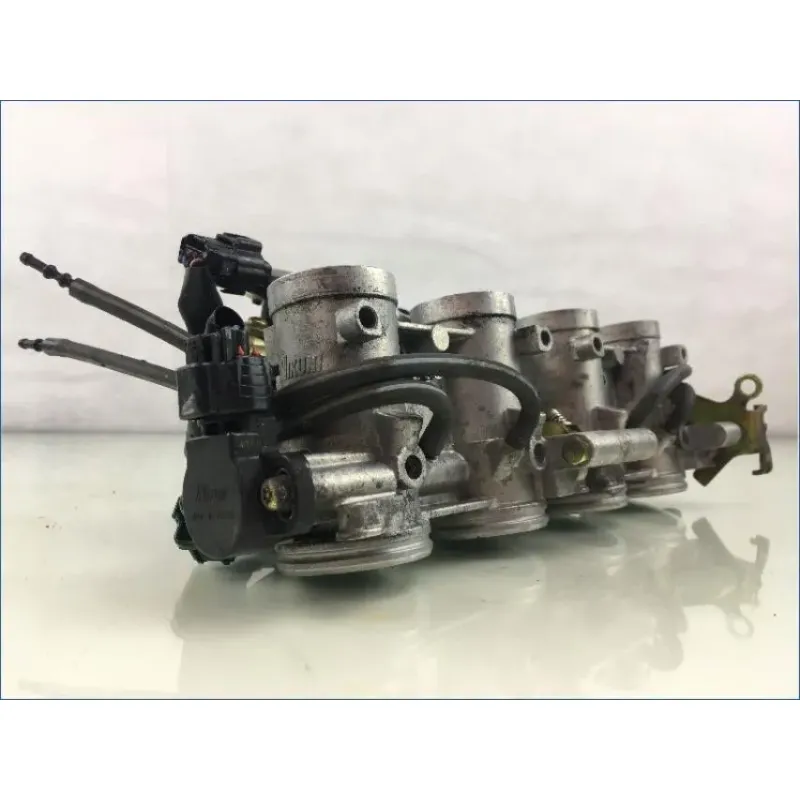 Rampe d'injection YAMAHA FZ6 600 FAZER S 2004 - 2006