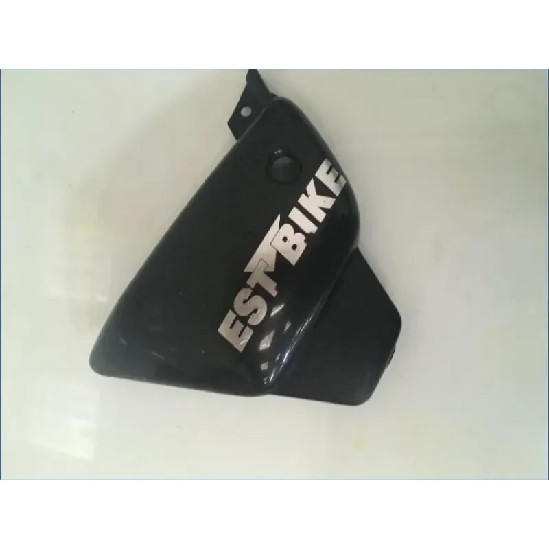 Demi flanc selle gauche SUZUKI GZ 125 MARAUDER1998 - 2001