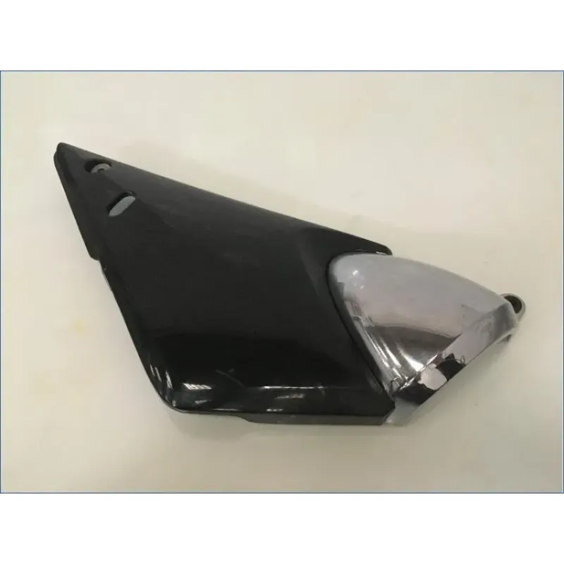 Demi flanc selle droit SUZUKI GSF 1200 BANDIT N 2001 - 2005