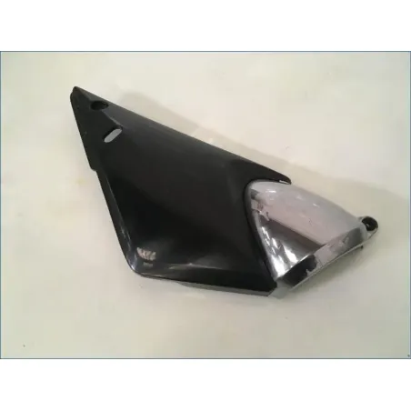 Demi flanc selle droit SUZUKI GSF 600 BANDIT N 2000 - 2004