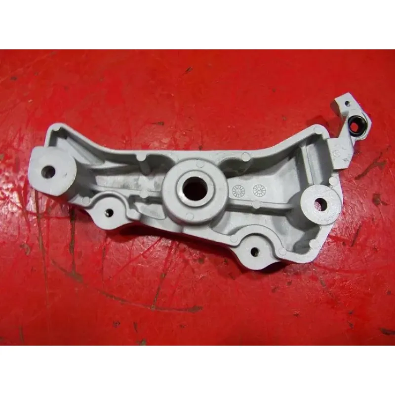 Support moteur droit HONDA CBF 600 S 2004 - 2007