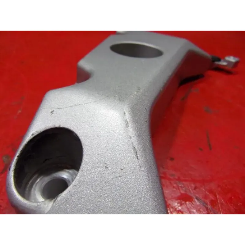 Support moteur droit HONDA CBF 600 S 2004 - 2007
