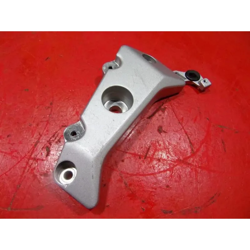 Support moteur droit HONDA CBF 600 S 2004 - 2007