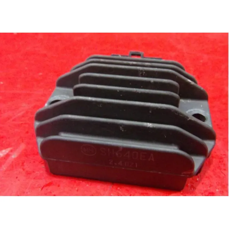 Regulateur charge batterie MBK YPR 125 SKYCRUISER 2010 - 2013