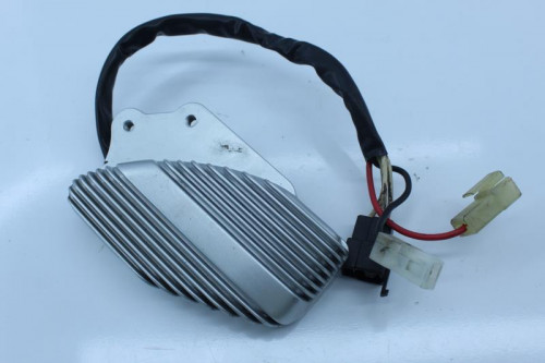 Regulateur charge batterie YAMAHA 535 VIRAGO 95-98