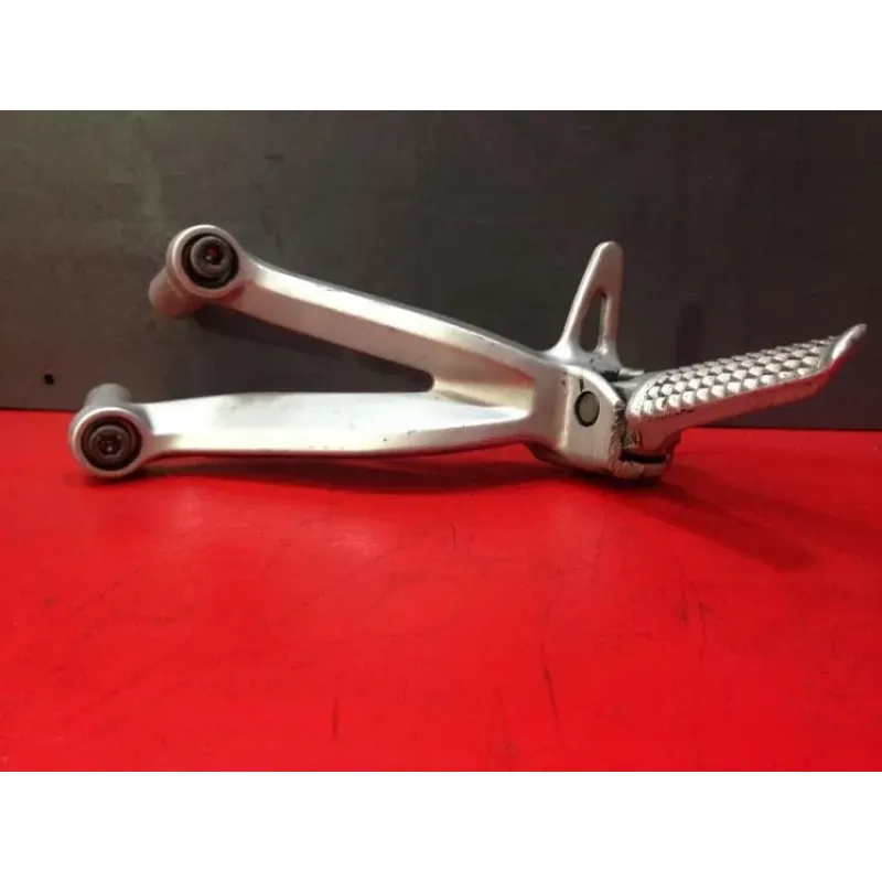 Platine arriere gauche SUZUKI GSXR 750 2000 - 2003