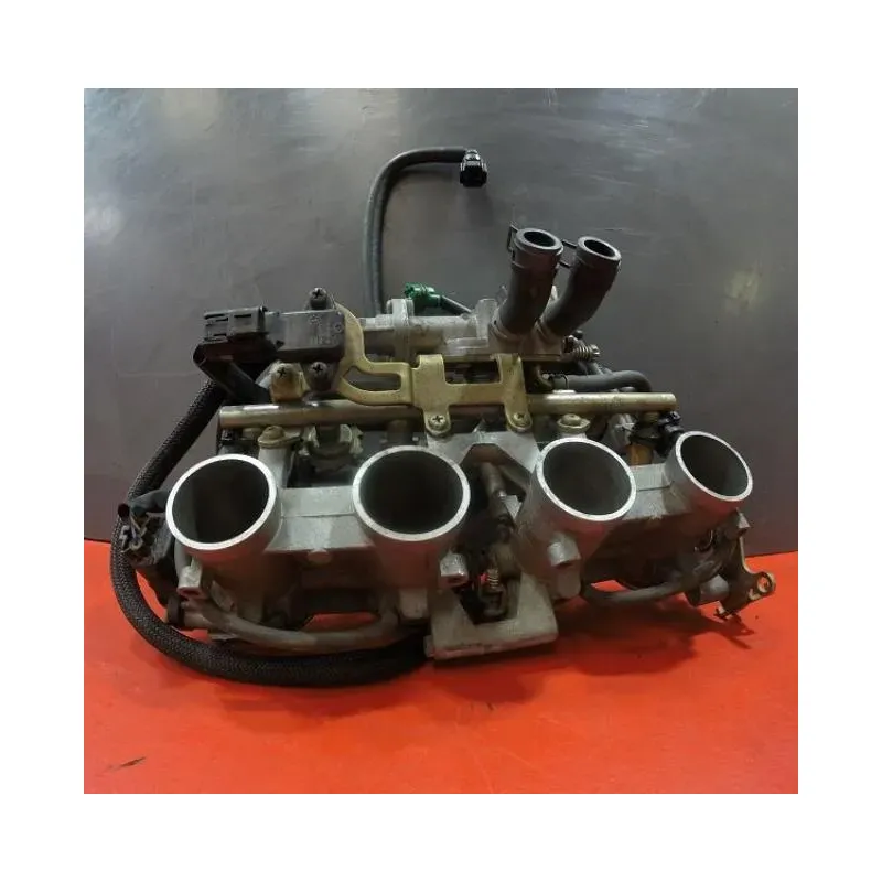 Rampe d'injection YAMAHA FZ6 600 2004 - 2006