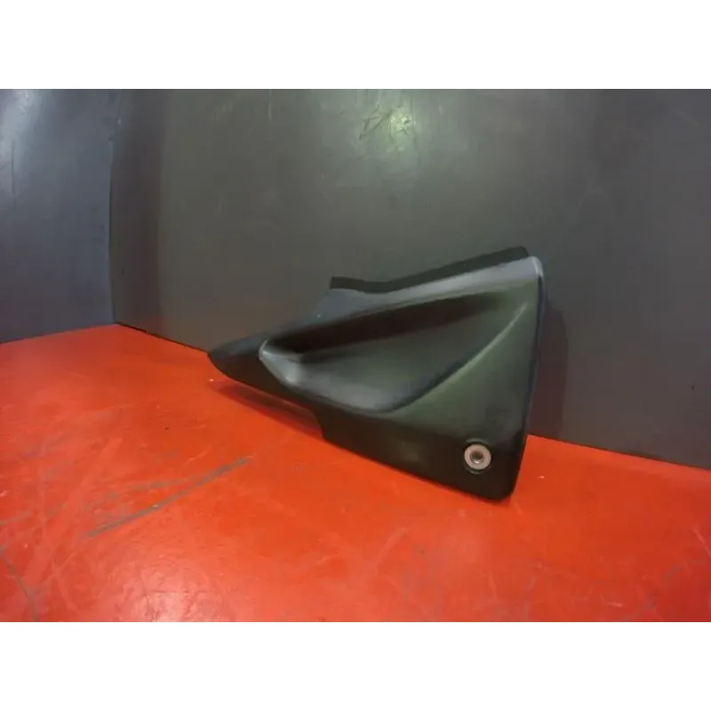 Demi flanc selle droit DAELIM ROADWIN 125 2004 - 2011