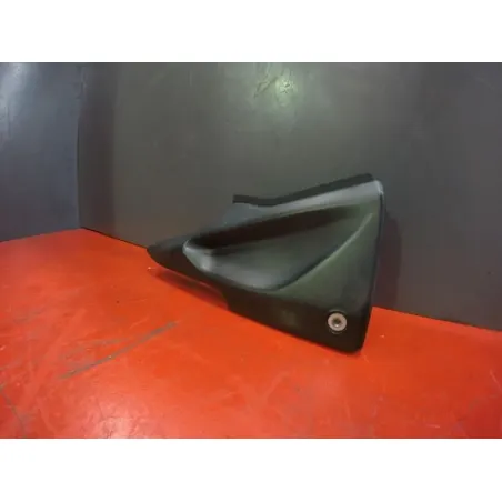 Demi flanc selle droit DAELIM ROADWIN 125 2004 - 2011