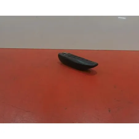 Repose pieds avant gauche YAMAHA MW 125 TRICITY 2014 - 2015