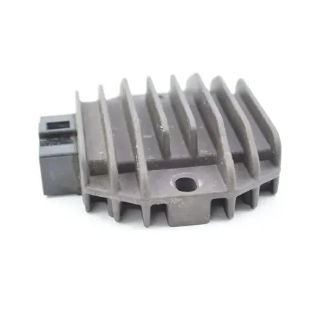 Regulateur charge batterie PIAGGIO VESPA PRIMAVERA 125 2014 - 2020