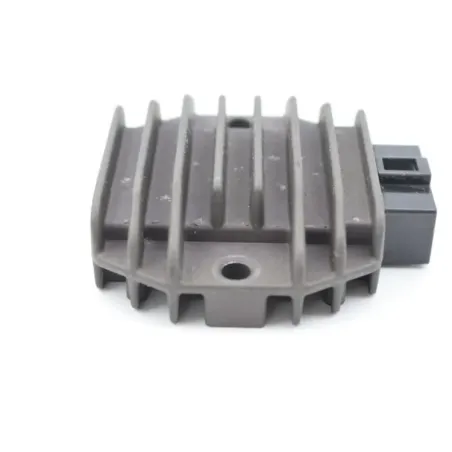 Regulateur charge batterie PIAGGIO VESPA PRIMAVERA 125 2014 - 2020