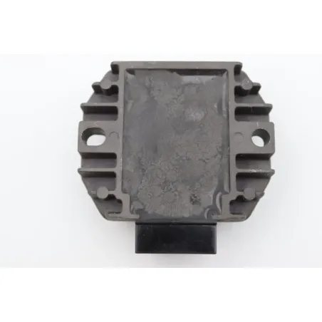 Regulateur charge batterie PIAGGIO VESPA PRIMAVERA 125 2014 - 2020