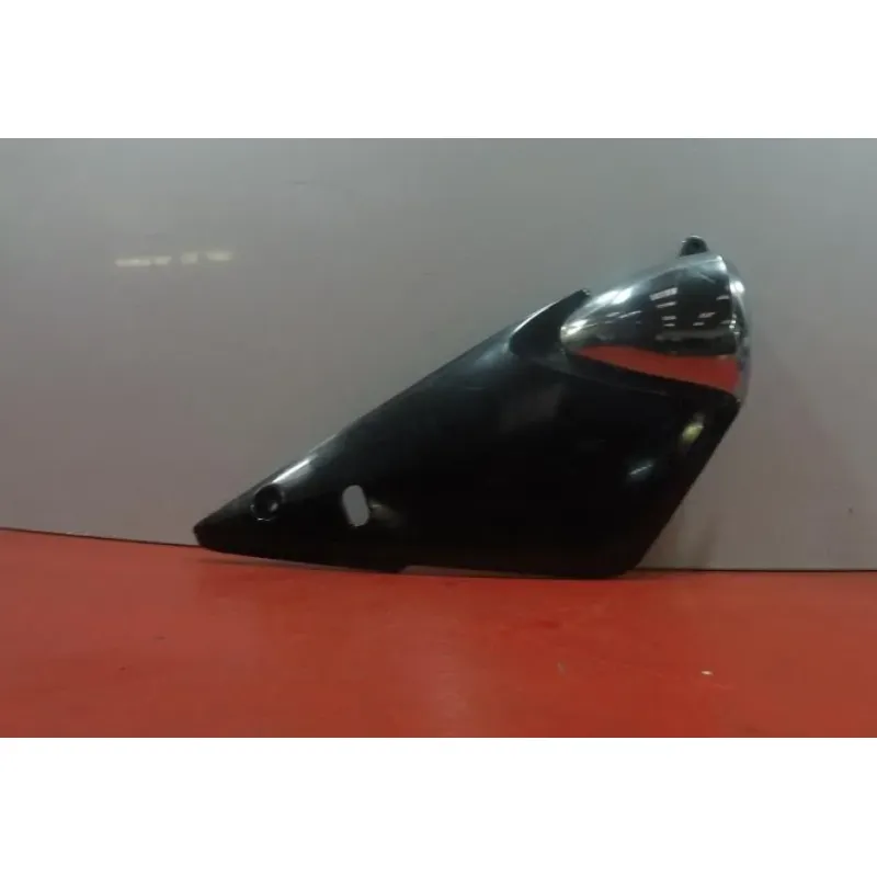 Demi flanc selle droit SUZUKI GSF 1200 BANDIT N 2001 - 2005