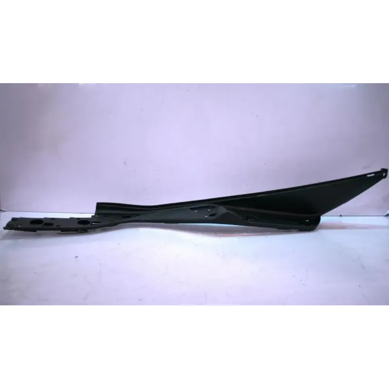 Plancher marche pied gauche SUZUKI UH 400 BURGMAN 2003 - 2006