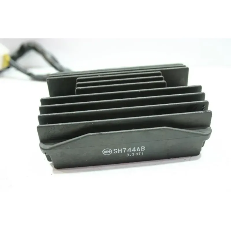 Regulateur charge batterie APRILIA SL SHIVER 750 ABS 2007 - 2016