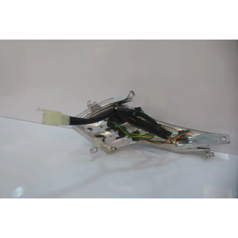 Bloc feu + clignotant ar droit PEUGEOT VIVACITY 125 2010 - 2012