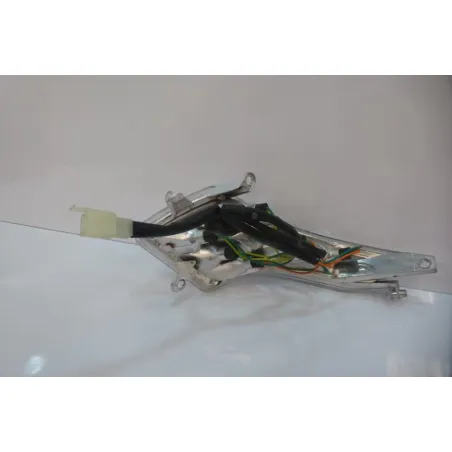 Bloc feu + clignotant ar droit PEUGEOT VIVACITY 125 2010 - 2012